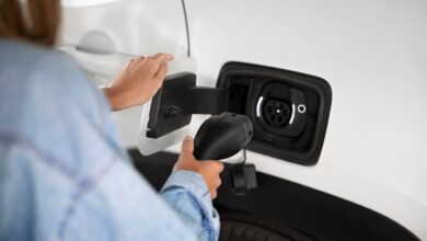 AB ve Çin, Elektrikli Otomobil Vergilerini Görüşecek
